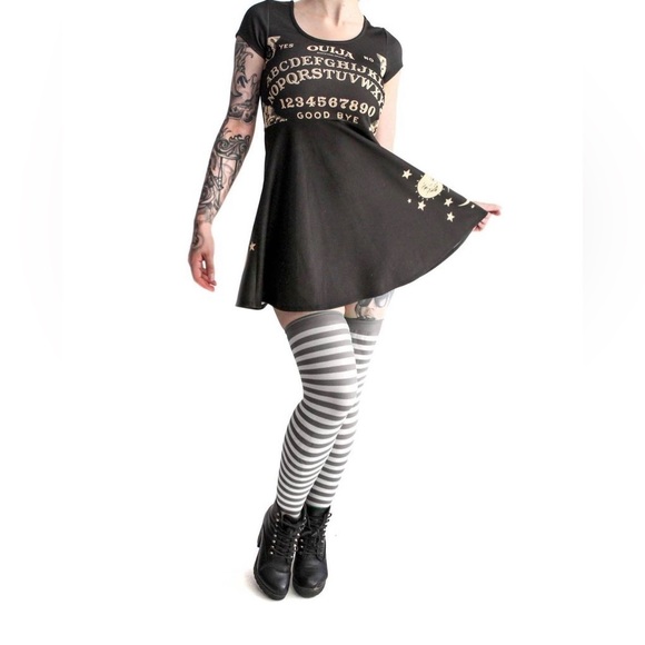 Ouija Board Dress - Picture 3 of 4